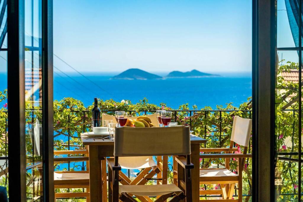 Azure Apartment With Sea View In คัลคัน ภายนอก รูปภาพ
