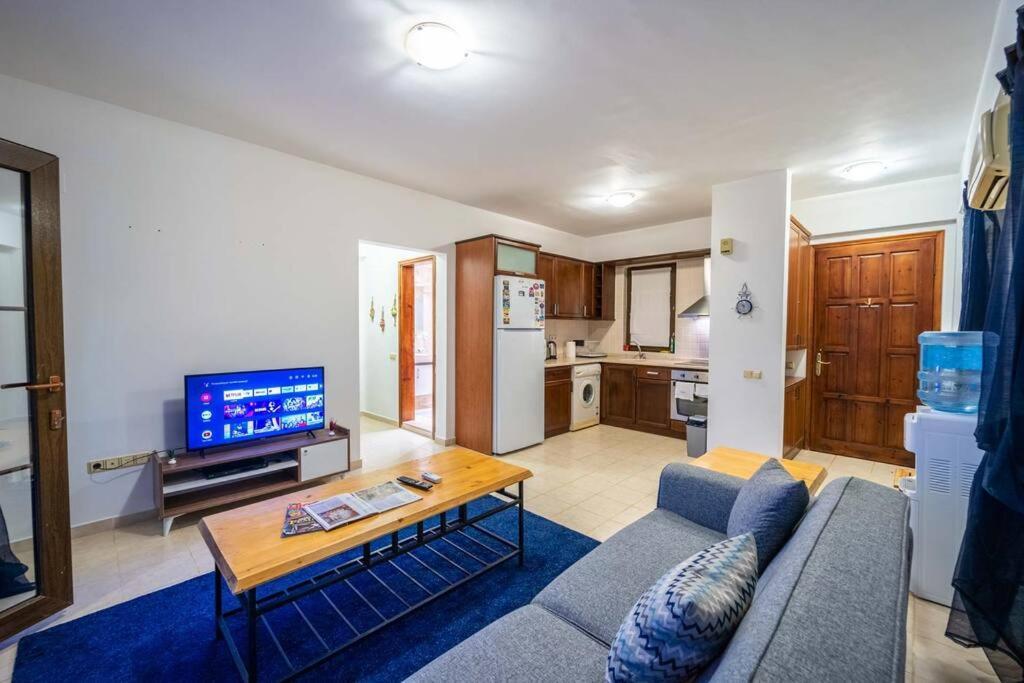 Azure Apartment With Sea View In คัลคัน ภายนอก รูปภาพ