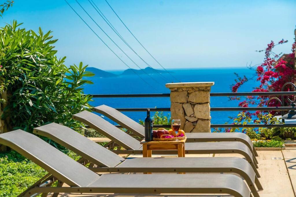 Azure Apartment With Sea View In คัลคัน ภายนอก รูปภาพ